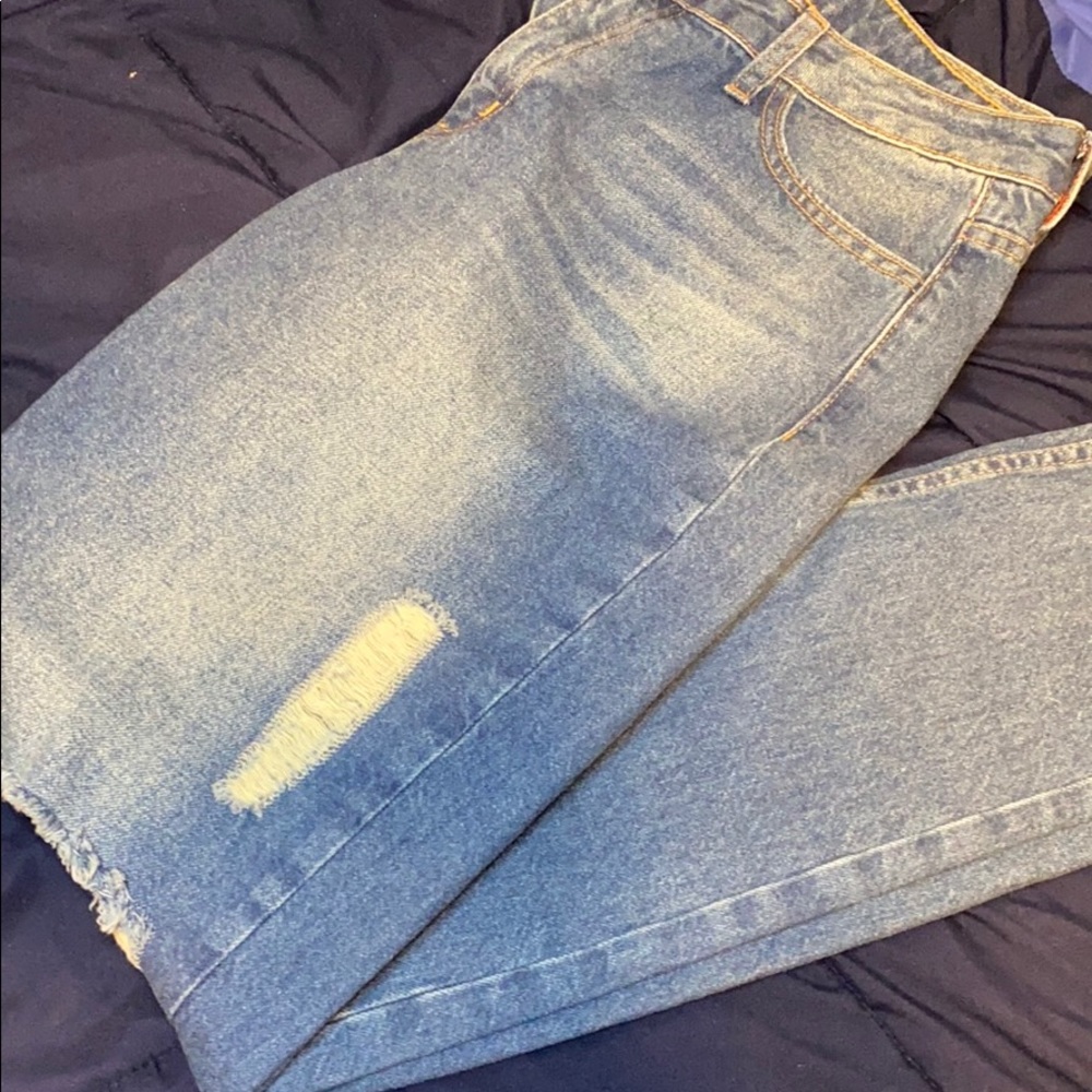 Fashion nova boyfriend distressed jeans